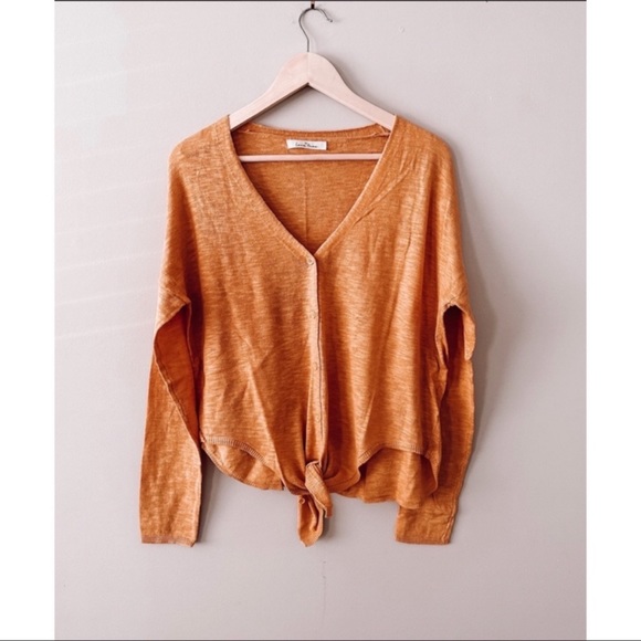 new love tree mustard tie front tee - Picture 4 of 7